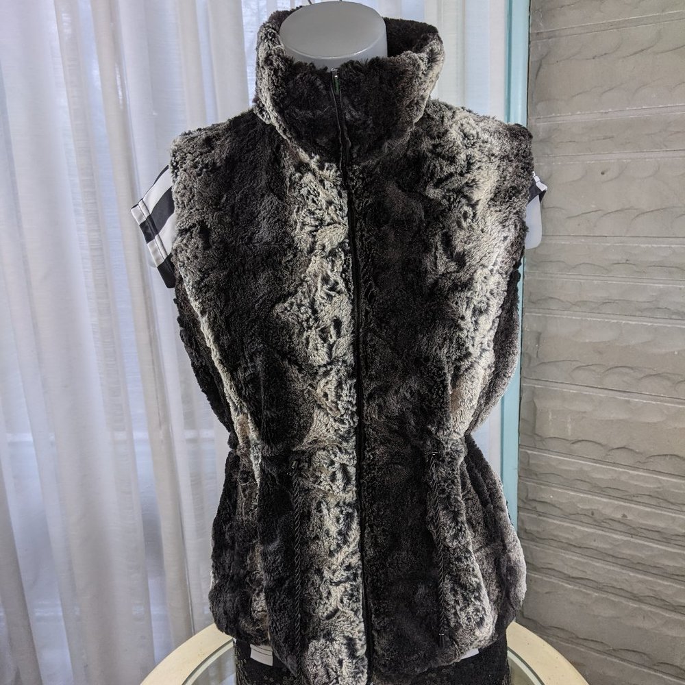 Dressbarn Designer Inspired Faux Fur Reversible Vest Small Super Soft